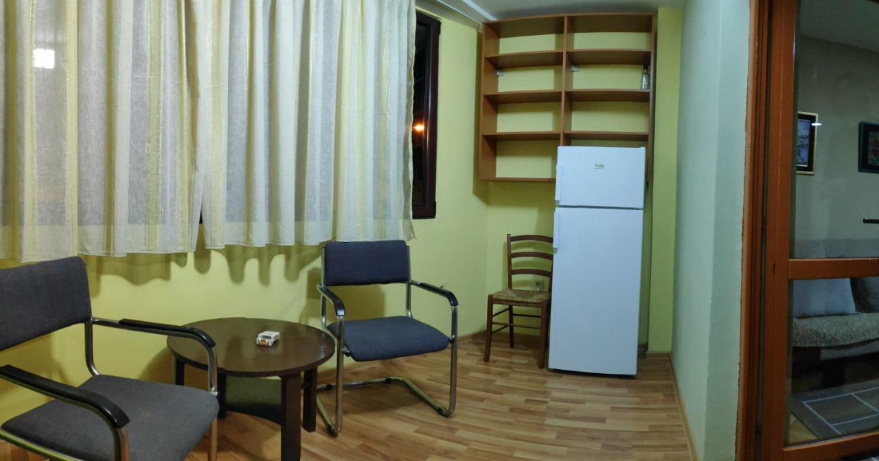 Malo Brdo Apartment Подгорица Екстериор снимка